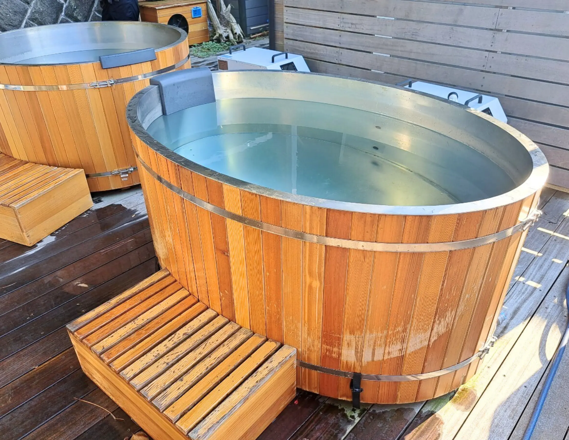 【チラー付き水風呂】楕円型2名用＜レッドシダー＞