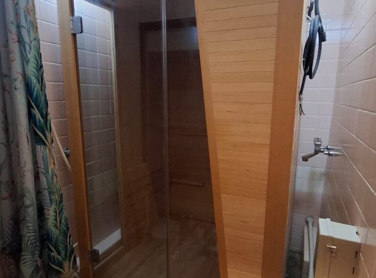 【自宅サウナ】ウッドデザインサウナ(室内1名用)導入事例＜長野県 個人宅 U様＞